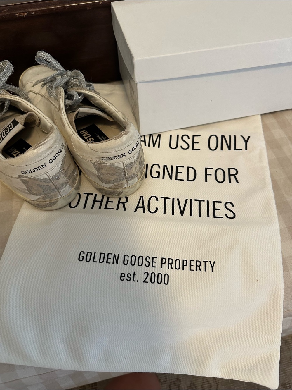 Golden Goose Super Star Bow Sneaker - Picture 6 of 7